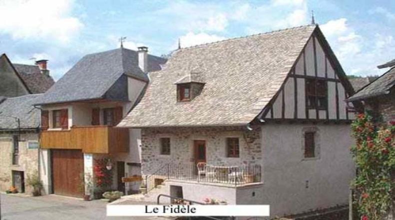 Le Fidele Bed & Breakfast Saint-Chamant ภายนอก รูปภาพ