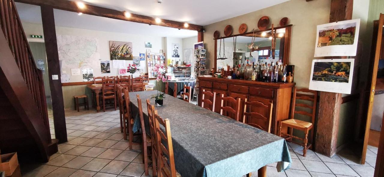 Le Fidele Bed & Breakfast Saint-Chamant ภายนอก รูปภาพ