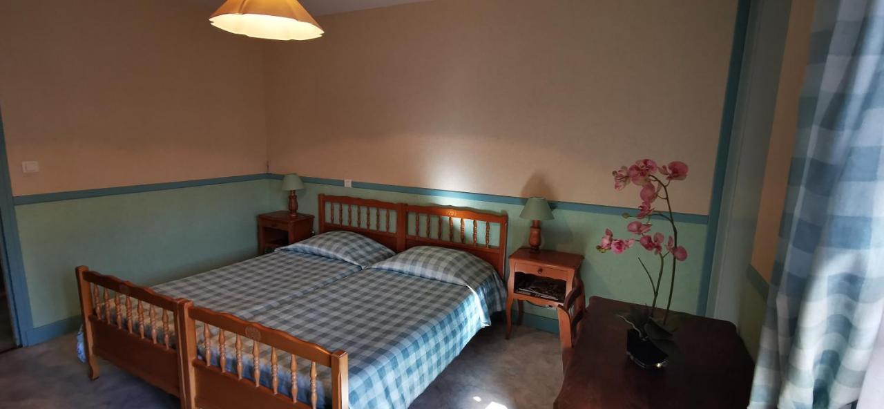 Le Fidele Bed & Breakfast Saint-Chamant ภายนอก รูปภาพ